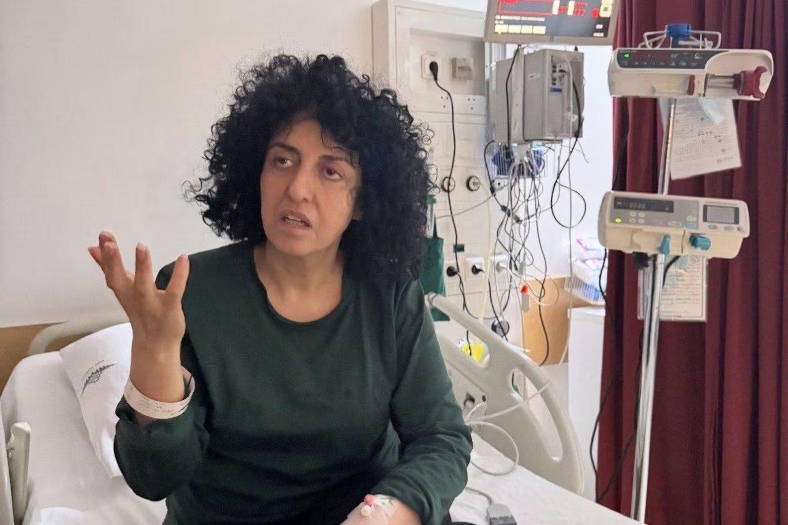 Το Ιράν απελευθέρωσε προσωρινά τη Νάργκες Μοχαμαντί λόγω σοβαρής επιδείνωσης της υγείας της