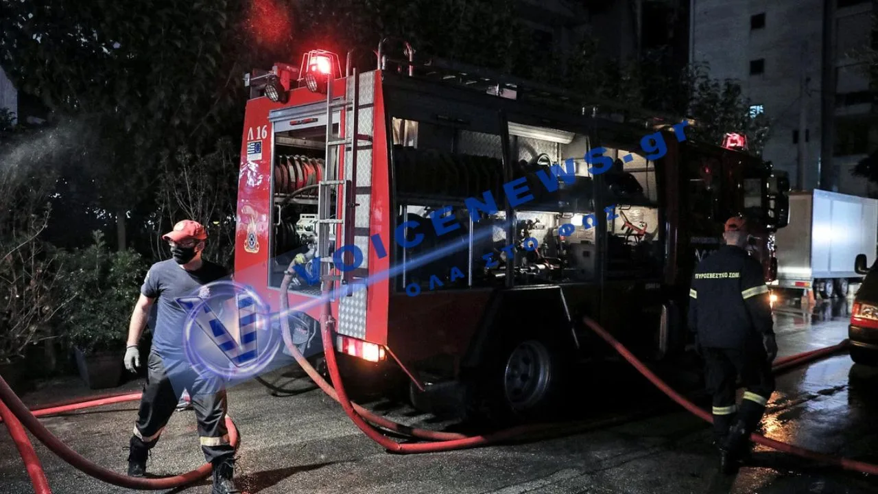 Θεσσαλονίκη: Φωτιά σε σταθμευμένο χωματουργικό μηχάνημα τα ξημερώματα