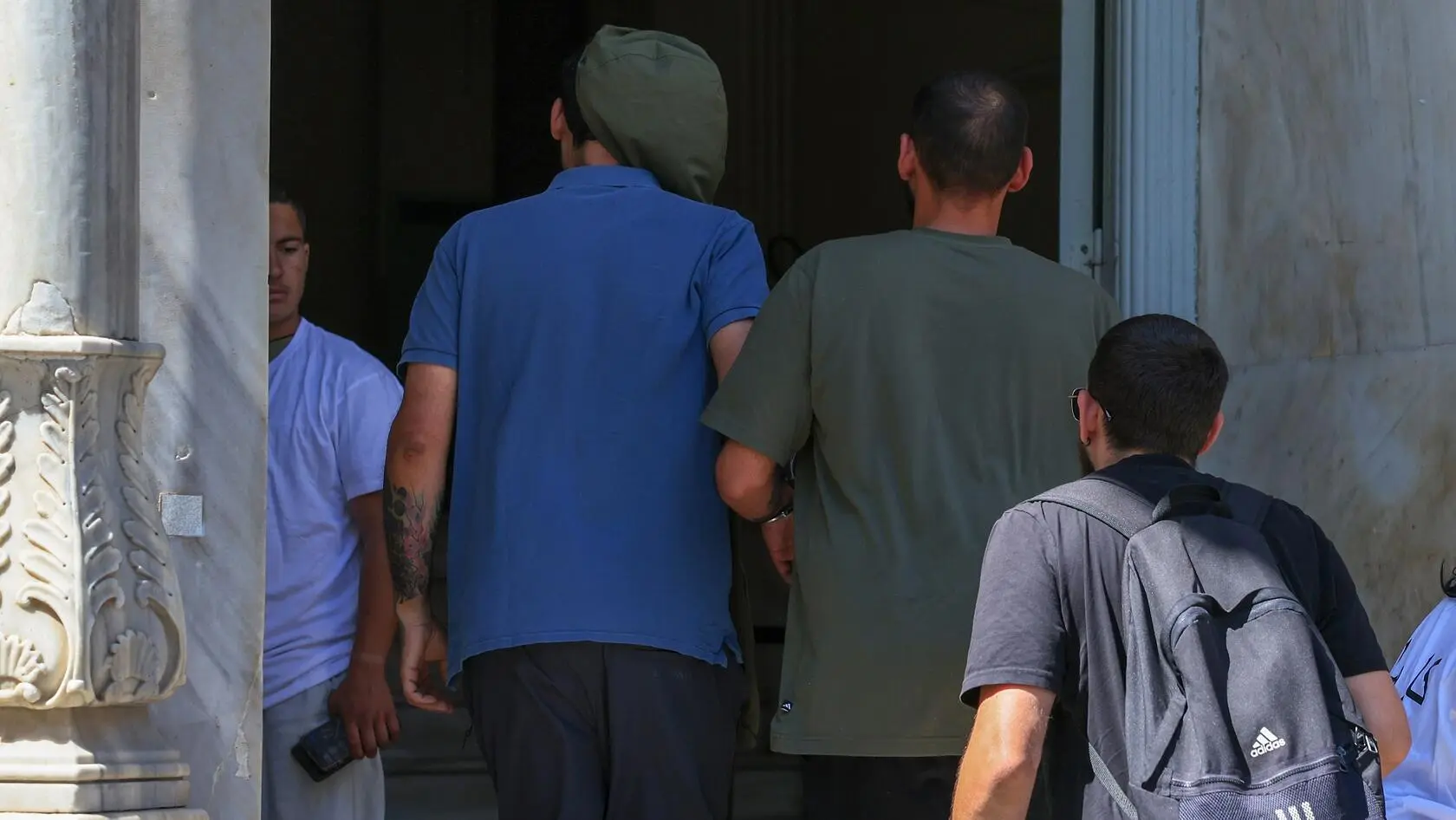 Νέα προφυλάκιση στην υπόθεση της «πειρατικής» συνδρομητικής TV – Στη φυλακή πατέρας και γιος