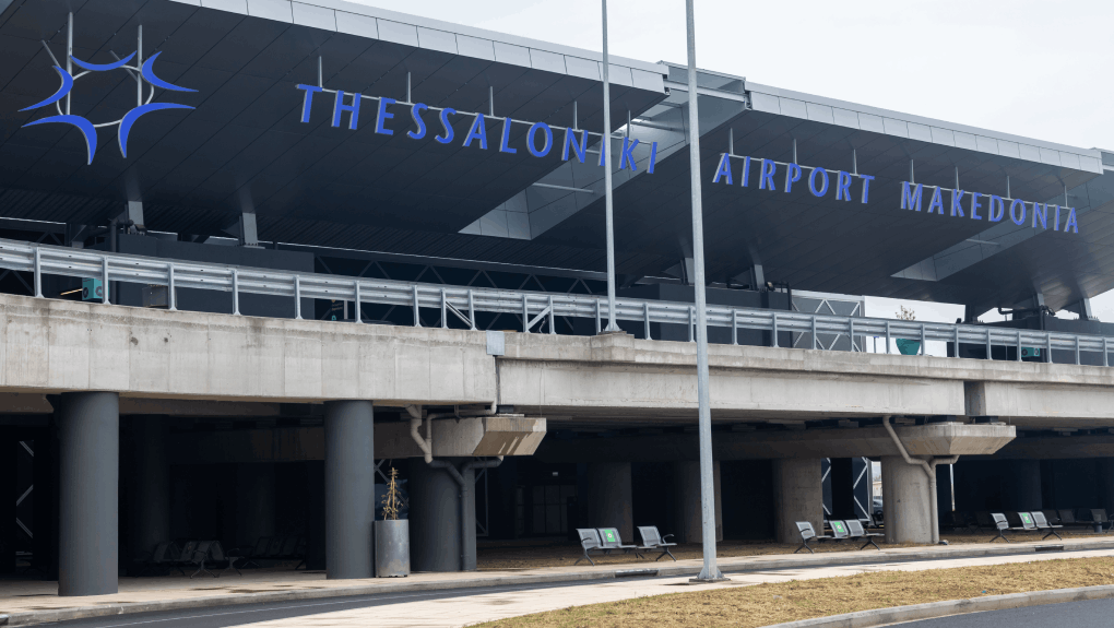 Αναγκαστική προσγείωση στη Θεσσαλονίκη λόγω επιθετικού επιβάτη — Καταδίκη 39χρονου για το επεισόδιο
