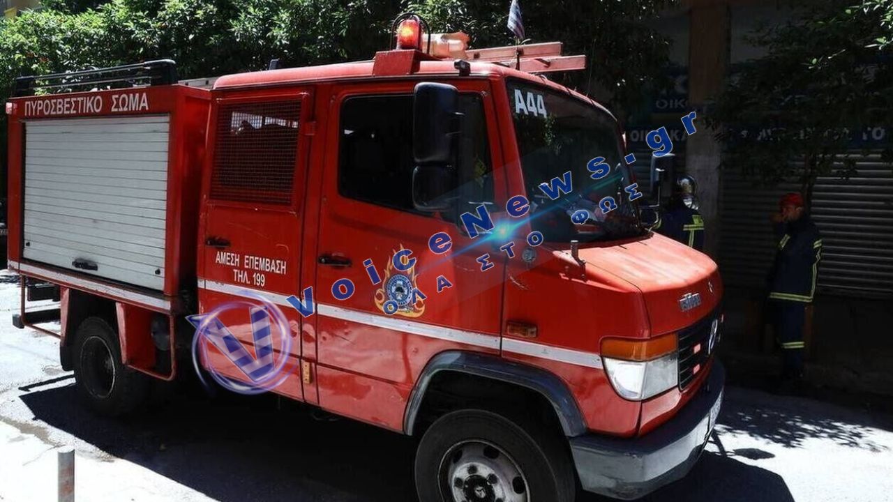 Συναγερμός στα Μέθανα – Φωτιά σε δασική έκταση, επιχειρούν αεροσκάφη και ελικόπτερο
