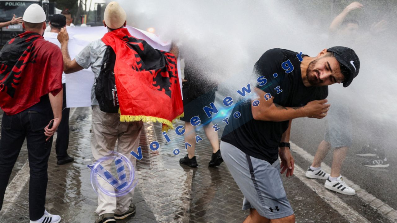 Μαζικές διαδηλώσεις στην Αλβανία κατά του σχεδίου Κούσνερ – Στο στόχαστρο και ο Εντι Ράμα
