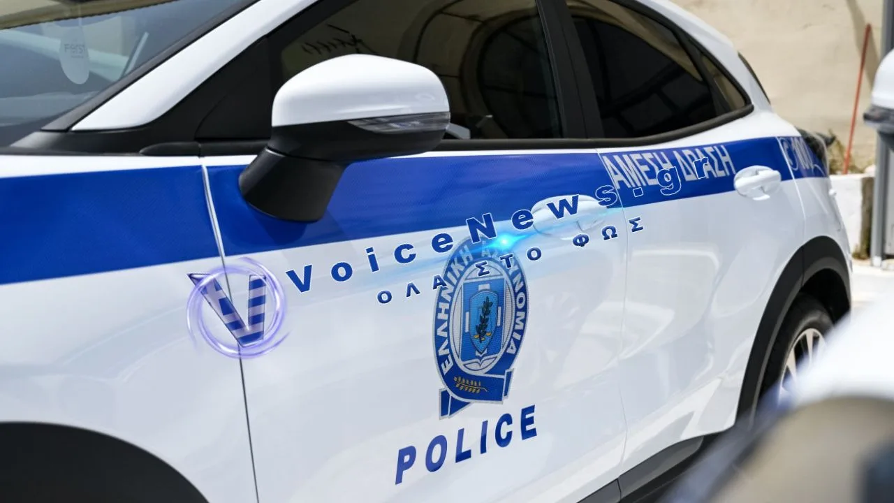 Θεσσαλονίκη: Παρίσταναν αστυνομικούς και απείλησαν γυναίκα με όπλο στην είσοδο πολυκατοικίας