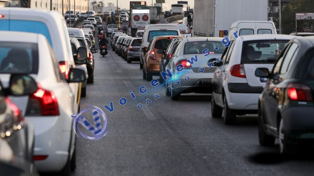 Φωτιά σε διάζωμα στον Κηφισό προκάλεσε κυκλοφοριακό χάος και καθυστερήσεις και στα δύο ρεύματα