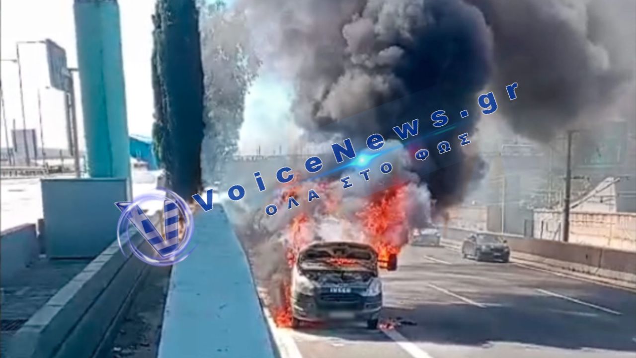 Φωτιά σε φορτηγό στην Αττική Οδό – Κυκλοφοριακό χάος στο ύψος της Ανθούσας
