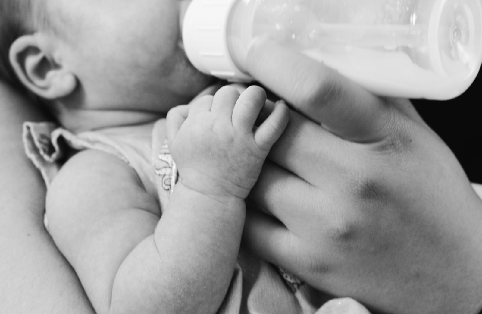 Ανάκληση παρτίδας βρεφικού γάλακτος στη Γαλλία μετά από αναφορές για γαστρεντερικά συμπτώματα σε βρέφη