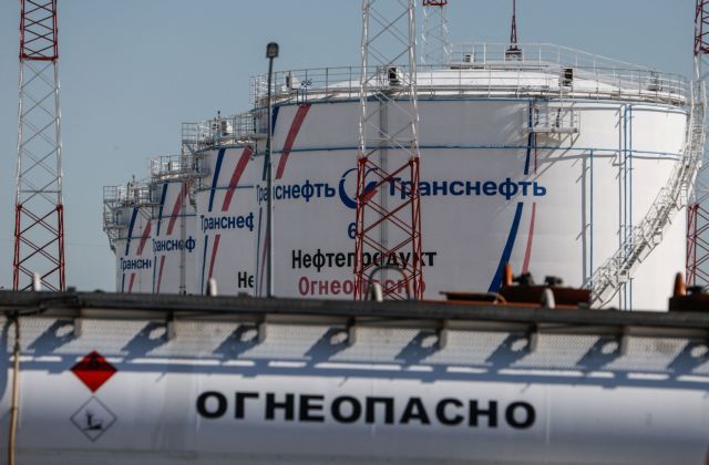 Ρωσία: Εισαγωγές βενζίνης δια θαλάσσης για πρώτη φορά μετά από χρόνια λόγω ελλείψεων