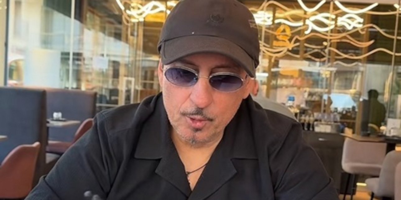 Ο καθηγητής από το Περιστέρι που έγινε viral ως «σωσίας» του Νότη Σφακιανάκη – «Με έχουν μπερδέψει στον δρόμο»
