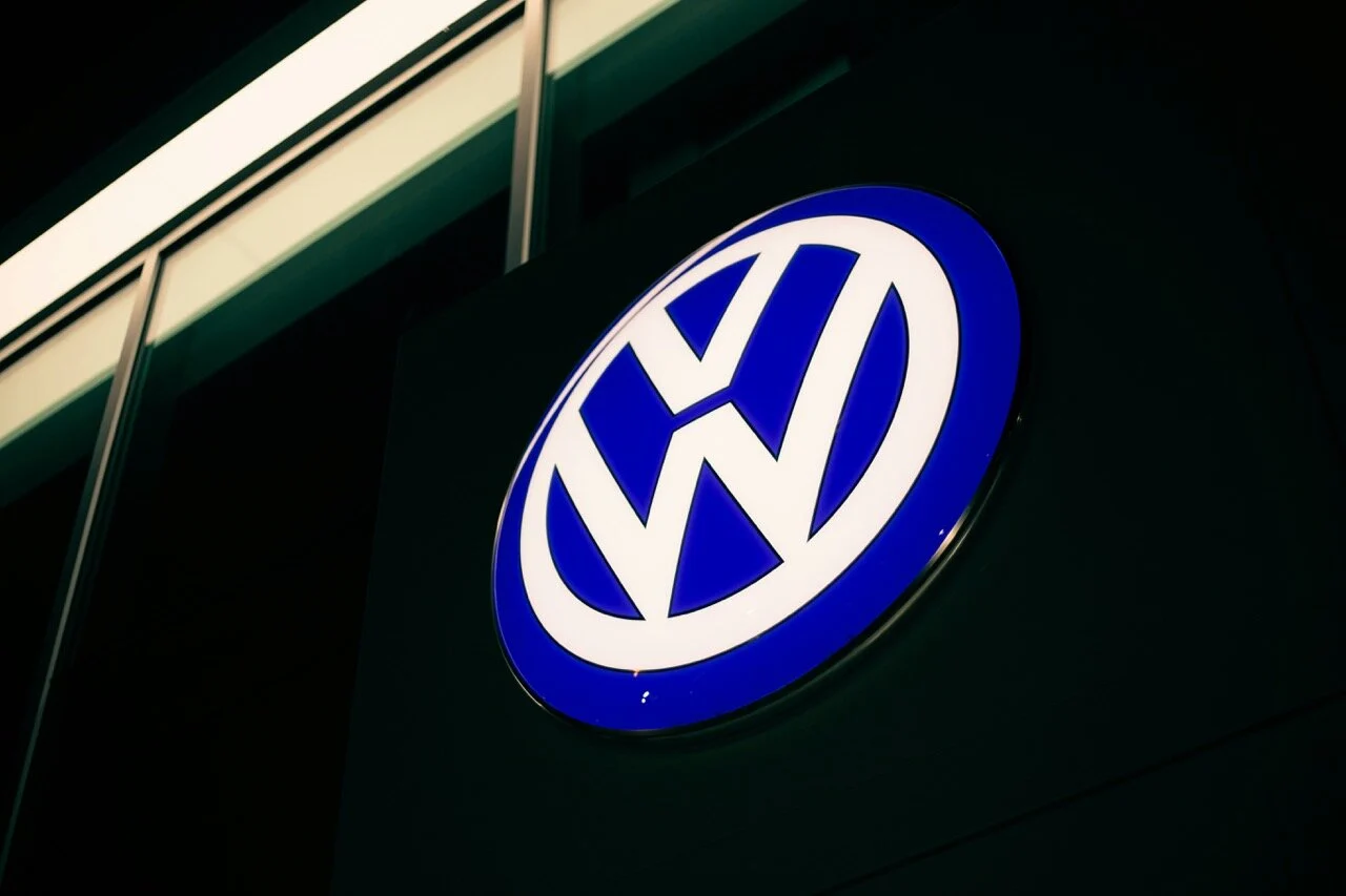 Volkswagen: Εξετάζει παραγωγή κινεζικών αυτοκινήτων στην Ευρώπη για πρώτη φορά