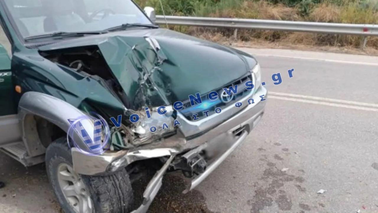 Τροχαίο στη Φθιώτιδα: Ηλικιωμένος οδηγός συγκρούστηκε με αγροτικό που εκτελούσε εργασίες