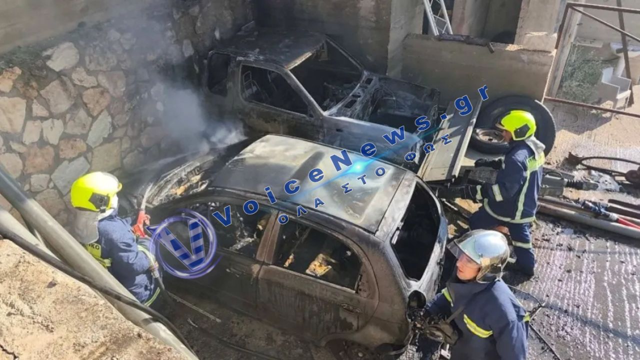 Συναγερμός στα Χανιά: Δύο αυτοκίνητα παραδόθηκαν στις φλόγες σε χώρο στάθμευσης – Μεγάλη κινητοποίηση της Πυροσβεστικής