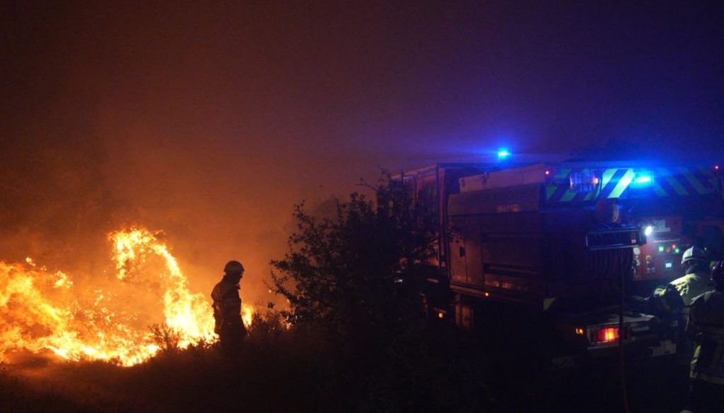 Σε κατάσταση πολιορκίας η Γαλλία: Ο υδράργυρος ξεπέρασε τους 40 βαθμούς – Πάνω από 78.000 στρέμματα καμένα