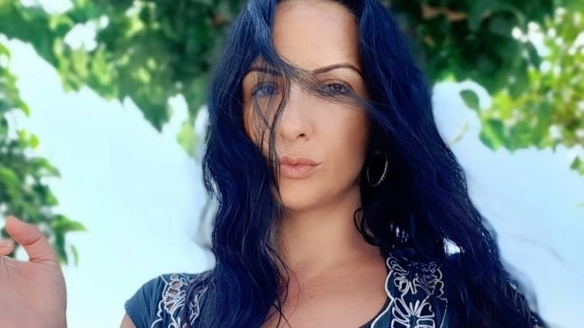 Σοκ στην Κρήτη: Νεκρή 46χρονη δημοσιογράφος στο γκαράζ του σπιτιού της