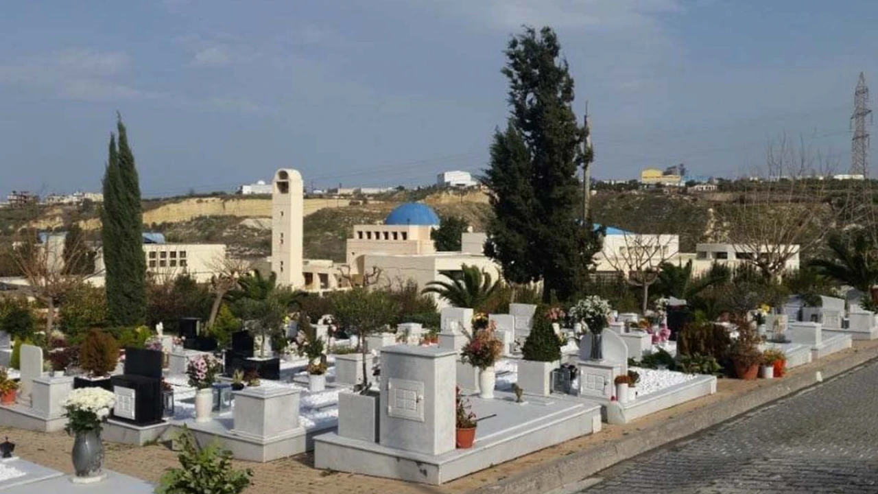 Άγιος Νικόλαος: 85χρονος συνελήφθη γιατί πουλούσε… οικογενειακό τάφο σε δημοτικό κοιμητήριο