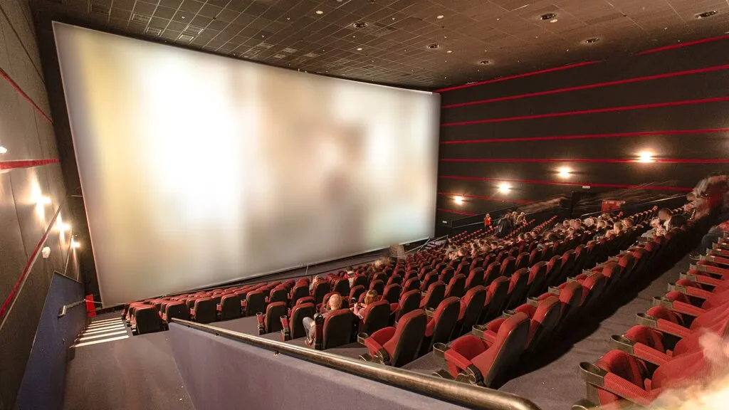 Ρώμη: Δωρεάν σινεμά με κλιματισμό για την αντιμετώπιση του καύσωνα – Το νέο μέτρο του δήμου