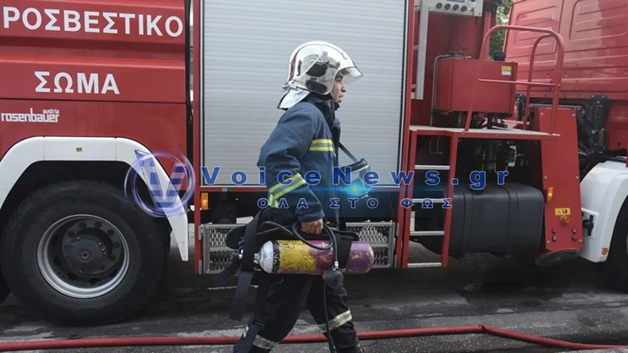 Ασπρόπυργος: Φωτιά κοντά στις γραμμές του Προαστιακού – Διακοπή δρομολογίων