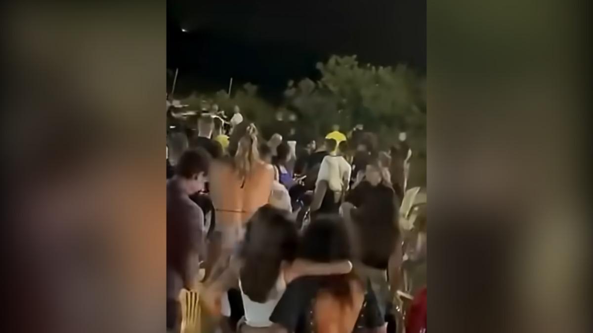 Αντίρριο: Άγριος ξυλοδαρμός με «ιπτάμενες» καρέκλες σε παραδοσιακό πανηγύρι, δείτε βίντεο