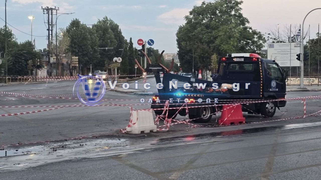 Θεσσαλονίκη: Κλειστή η 26ης Οκτωβρίου μετά τη δυνατή βροχή – Εκτός λειτουργίας τα φανάρια στον κόμβο Δικαστηρίων