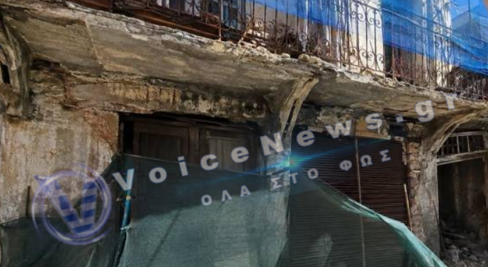 Συναγερμός το πρωί του Σαββάτου στην Καβάλα: Κατέρρευσε μπαλκόνι από ακατοίκητο κτίσμα