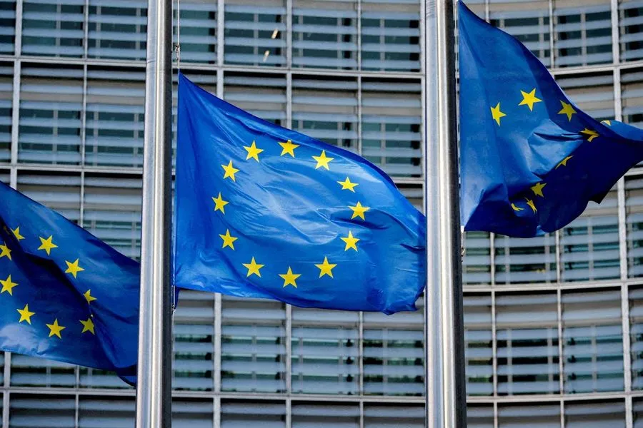 Η ΕΕ βάζει «κόκκινη γραμμή» στην Κίνα: Ζητά περιορισμό των εξαγωγών υβριδικών ή απειλεί με μονομερή μέτρα