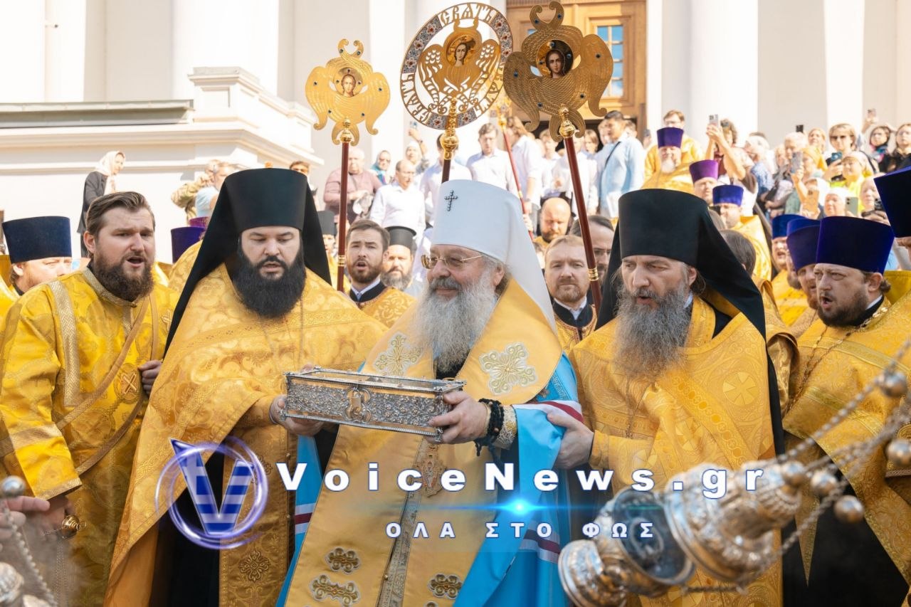 1 εκατ. Ρώσοι προσκύνησαν την Ιερά χείρα του Αγίου Σπυρίδωνα.