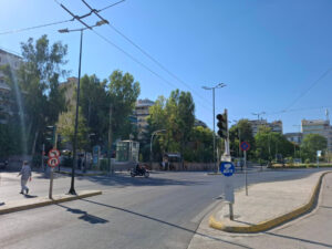 &Phi;&alpha;&nu;ά&rho;&iota;&alpha; &epsilon;&kappa;&tau;ό&sigmaf; &lambda;&epsilon;&iota;&tau;&omicron;&upsilon;&rho;&gamma;ί&alpha;&sigmaf; &sigma;&tau;&omicron;&nu; &Sigma;&tau;&alpha;&theta;&mu;ό &Lambda;&alpha;&rho;ί&sigma;&eta;&sigmaf;, &sigma;&epsilon; &kappa;&epsilon;&nu;&tau;&rho;&iota;&kappa;ό &sigma;&eta;&mu;&epsilon;ί&omicron; &tau;&eta;&sigmaf; &Alpha;&theta;ή&nu;&alpha;&sigmaf;.